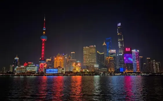 上海巨鹿路私密会所情侣纪念日包间布置与惊喜服务到底值不值？我连夜扒了底裤